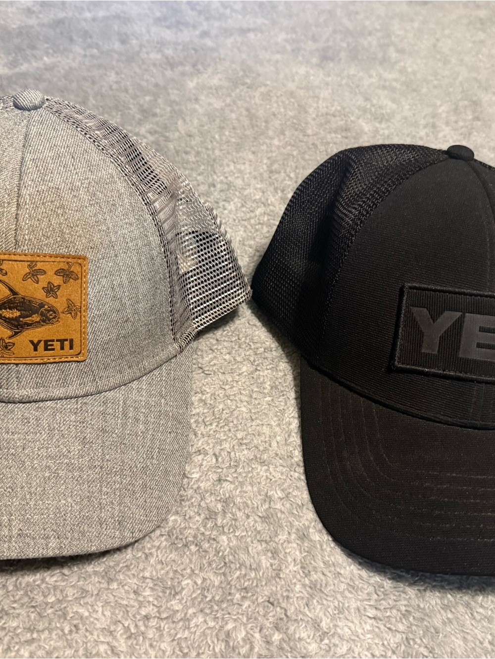 Yeti Heather Gray & Black Trucker Cap Duo